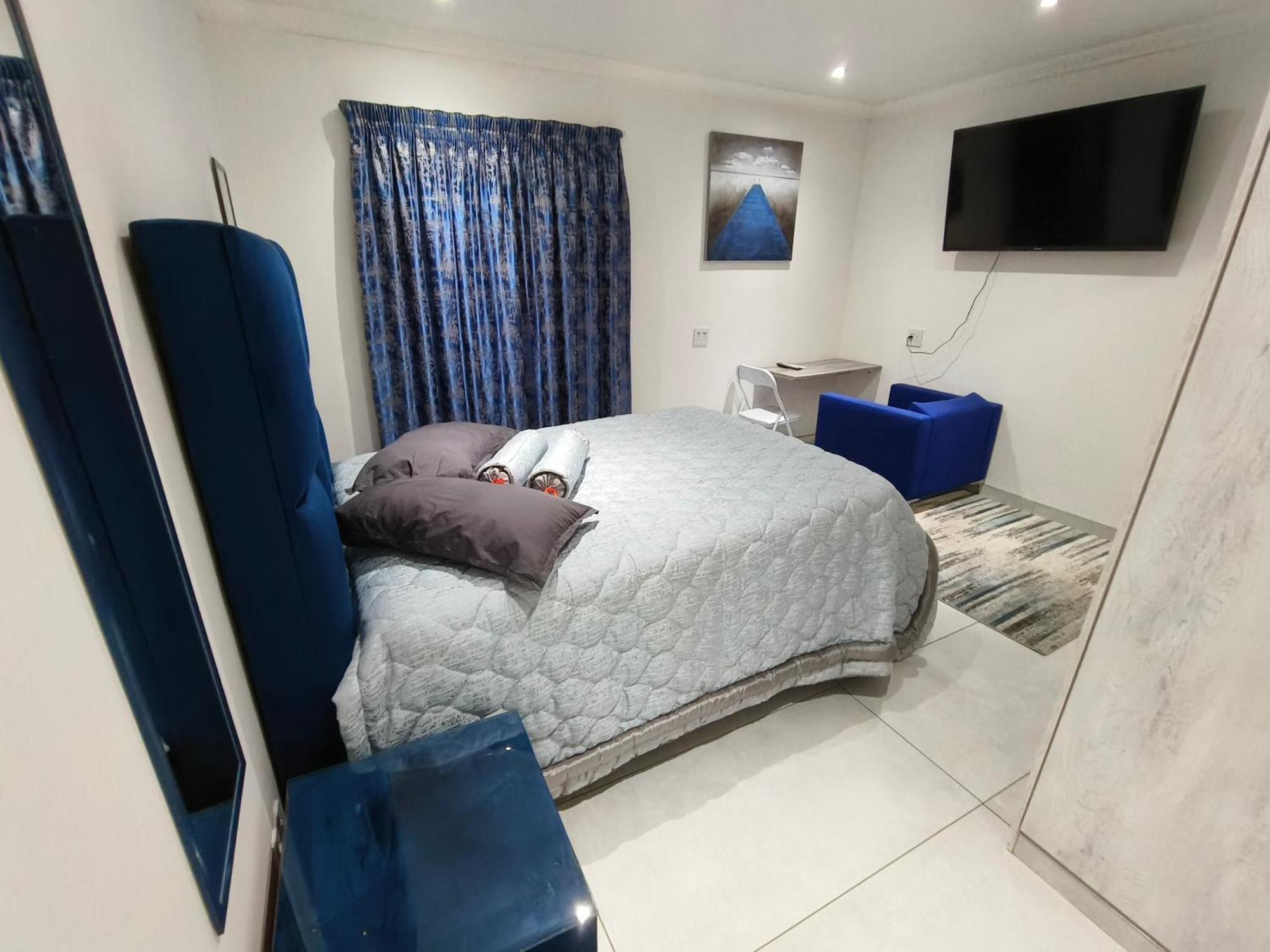 In Town Vaal Apartment Vereeniging Exterior photo