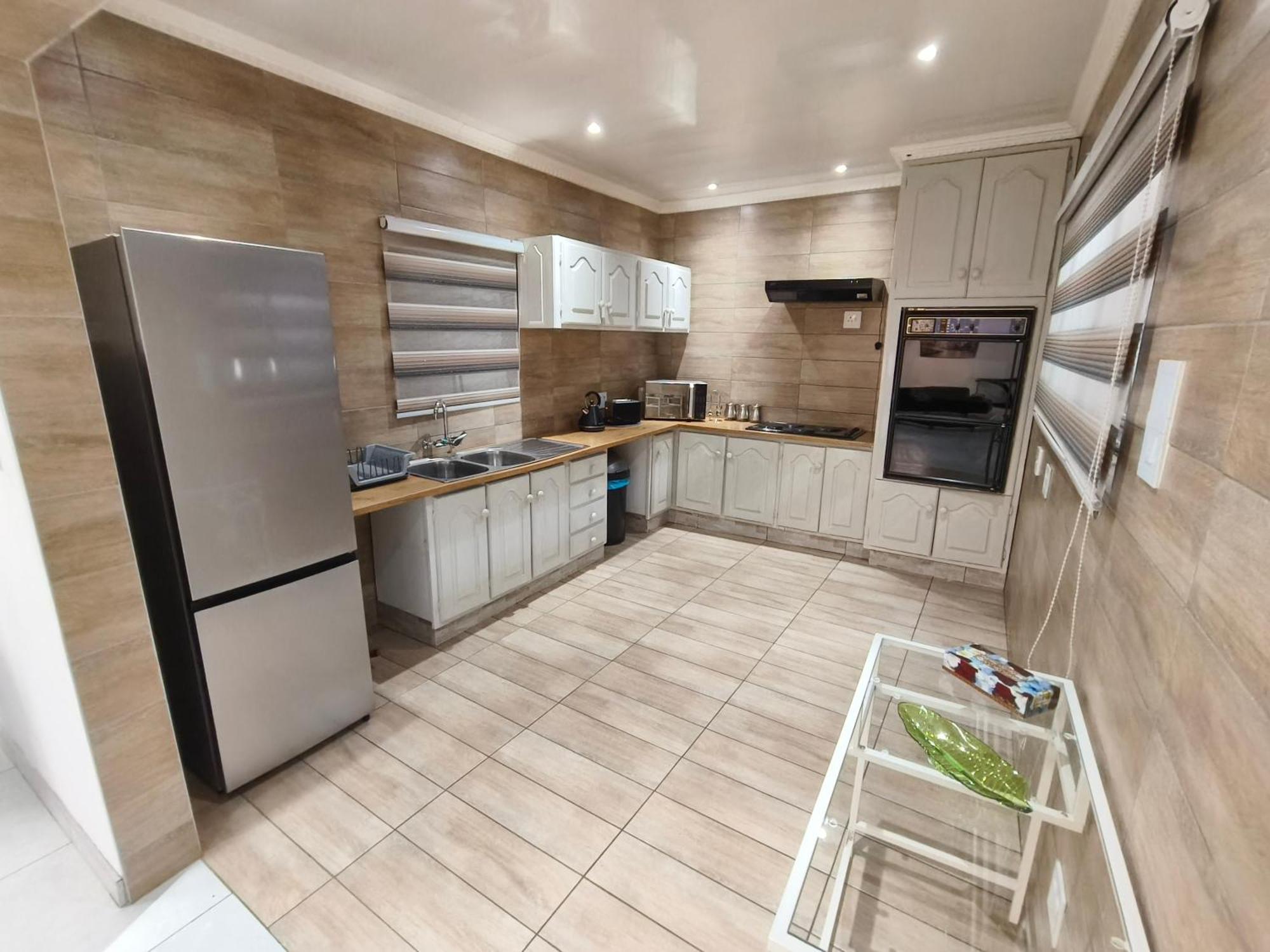 In Town Vaal Apartment Vereeniging Exterior photo