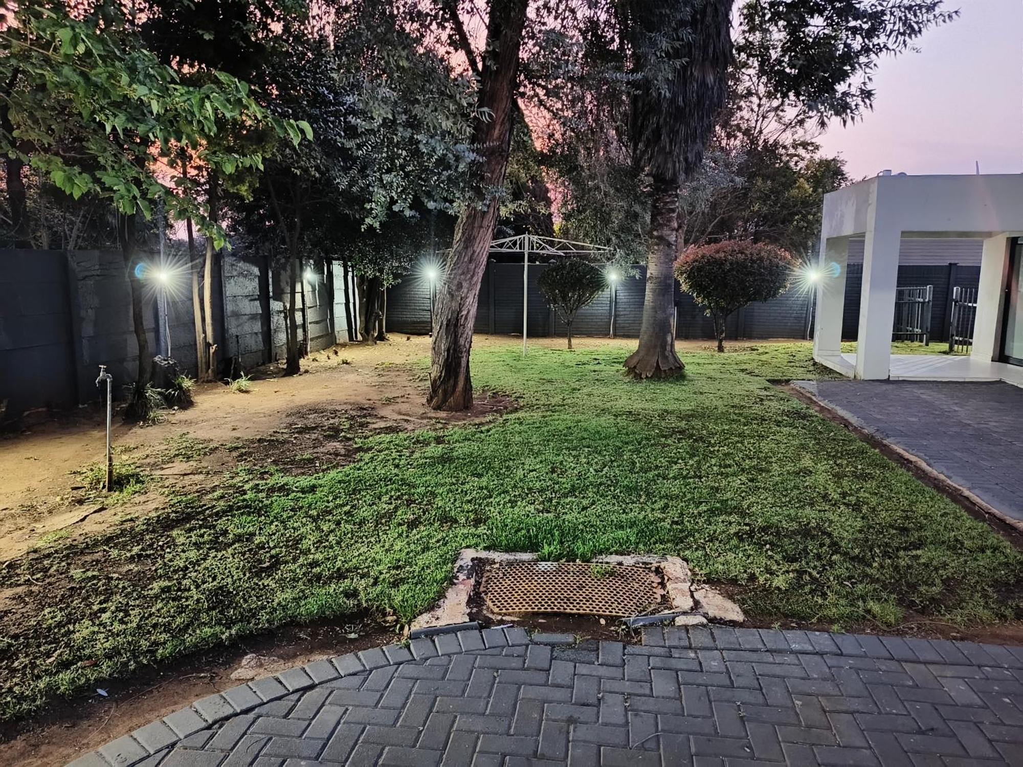 In Town Vaal Apartment Vereeniging Exterior photo
